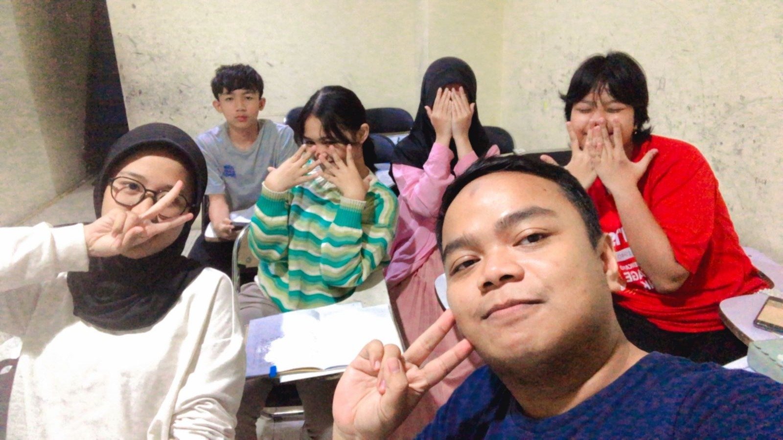 Suasana Belajar dengan Tutor  Kak Fian